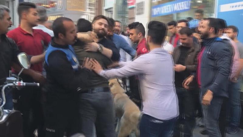 Sirkeci'de kavgaya polisten köpekli müdahale