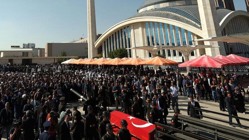 Barış Pınarı Harekâtı'nın ilk şehidi son yolculuğuna uğurlandı