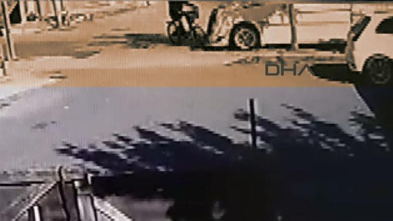 Pendik'te 15 yaşındaki çocuğun kullandığı minibüsün çarptığı bisikletli öldü