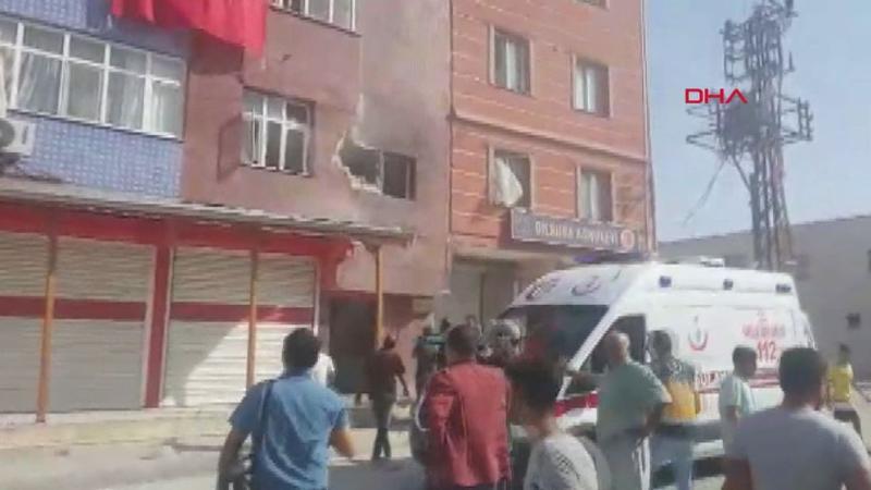 Tel Abyad'dan ateşlenen bir roket Akçakale'de bir eve isabet etti