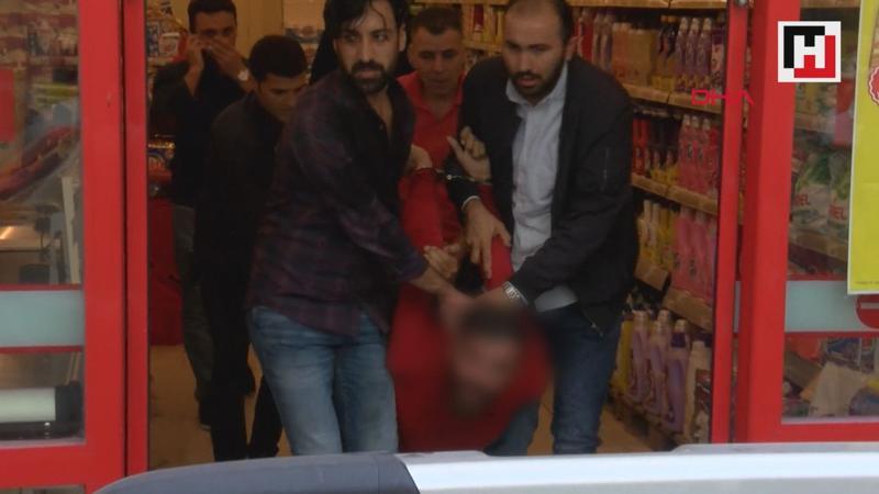 Fatih'te kendini marketin tuvaletine kilitleyen kişi polise zor anlar yaşattı
