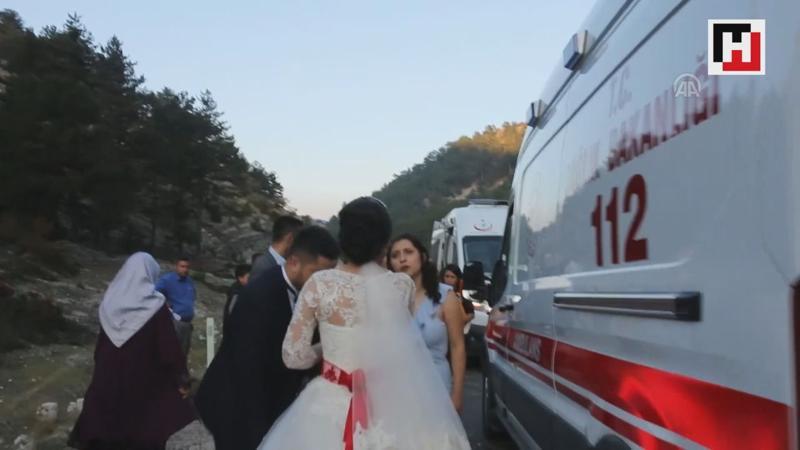 Düğün konvoyunda kaza: 5 yaralı