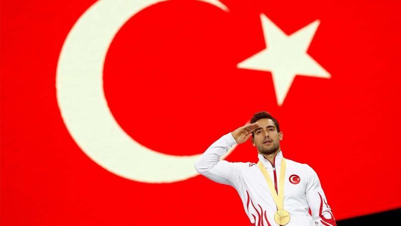 İbrahim Çolak'tan tarihi başarı