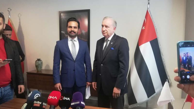 Hürser Tekinoktay listesini verdi