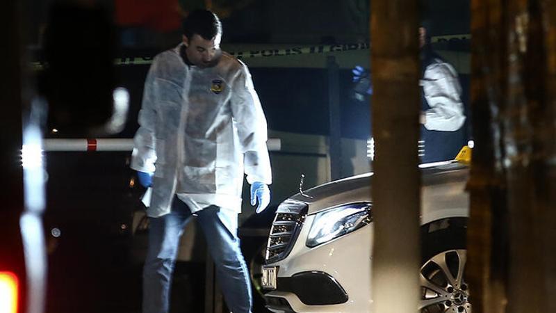 Boşandığı eşinin de içinde bulunduğu araca kurşun yağdırıp intihar etti