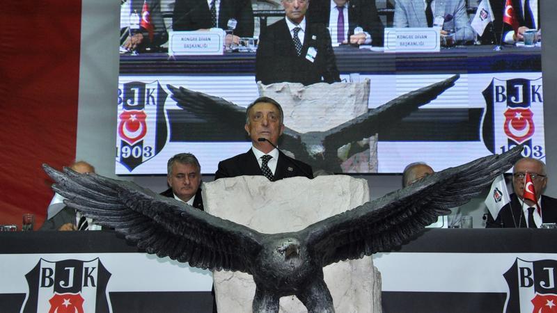 Beşiktaş'ın yeni başkanı Ahmet Nur Çebi oldu!