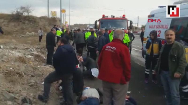 Kayseri'de işçileri taşıyan midibüs devrildi