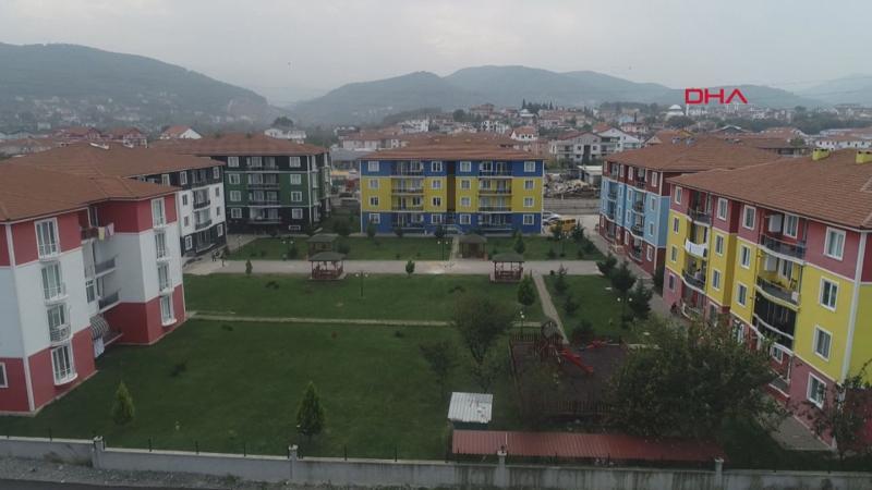 'Taraftar evleri' renkleriyle dikkat çekiyor