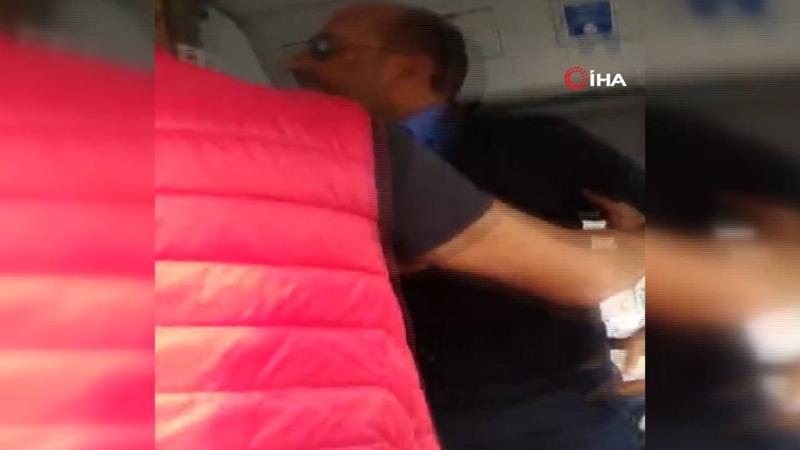 İstanbul’da otobüs şoförü ile yolcu birbirine girdi