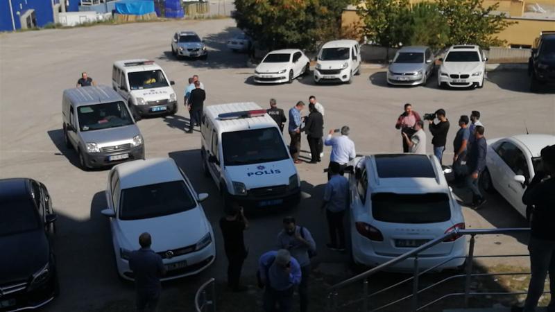 Denizlispor'da büyük skandal! Silahla kulüp binasını bastılar...