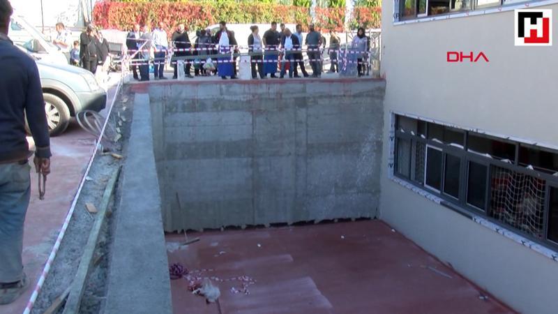 Ayağı kayan kadın yaklaşık 3 metre yükseklikten düştü