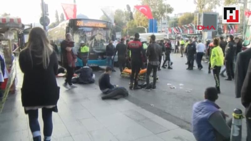 Beşiktaş'ta otobüs durağa daldı
