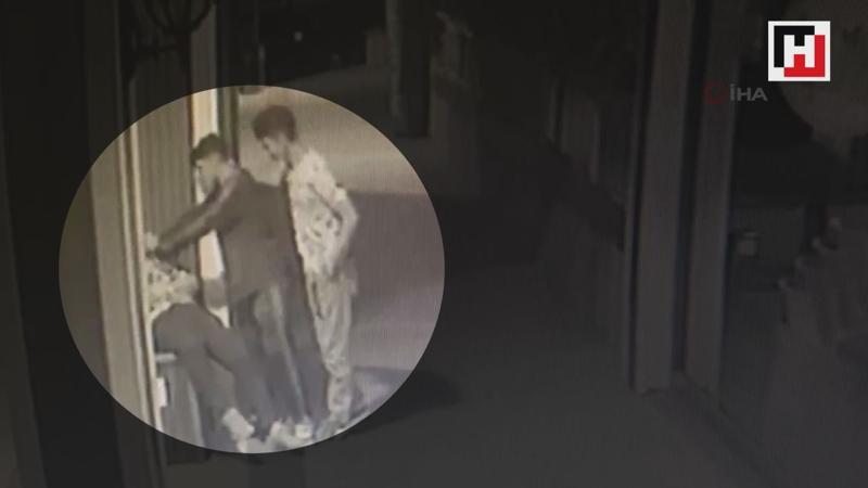Parkta uyuyan vatandaşın boynundan kolyeyi böyle çaldı