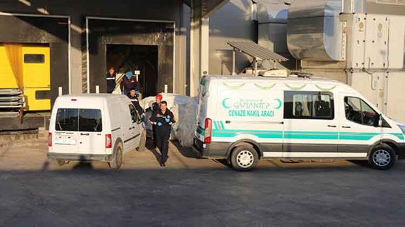 Çikolata fabrikasında makineye sıkışan işçi öldü
