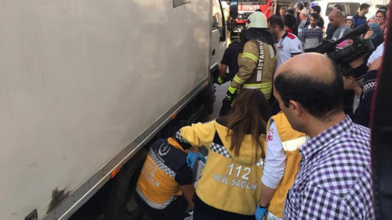 Kamyonetin altında kalan kadın hayatını kaybetti