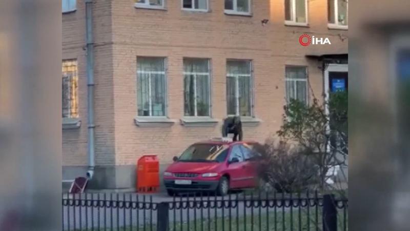 Kelepçelendiği radyatörü koparıp karakoldan kaçtı