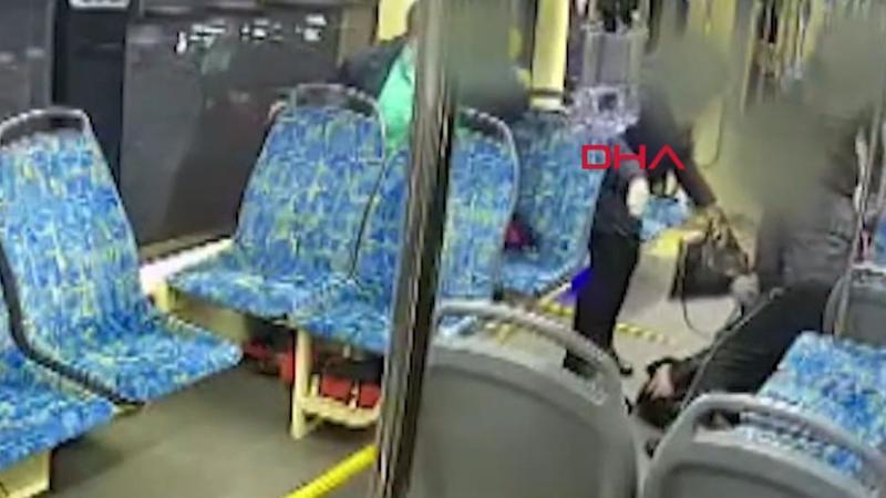 Alkollü adam, tramvayda hamile kadına saldırdı