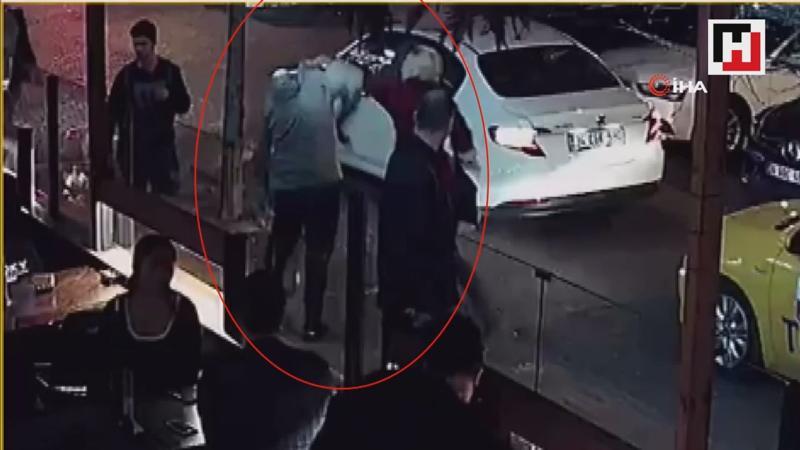 Saldırgan kadın, önce genç kadına ardından erkeğe saldırdı