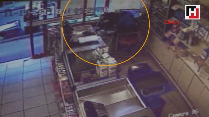 Markete giren maskeli hırsız, 20 bin lira çalarak kayıplara karıştı