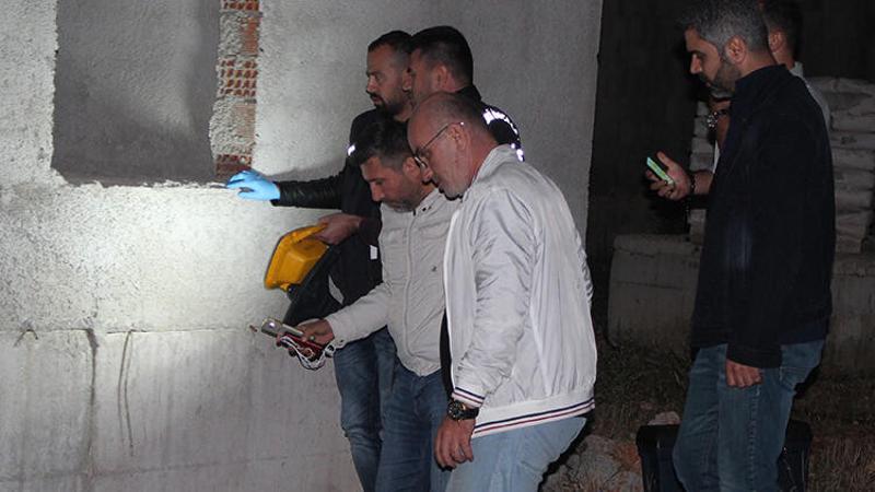 Alacaklıları kaçırıp, zincirle bağladı