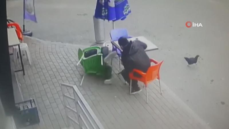 Dönercinin tavukla imtihanı kamerada