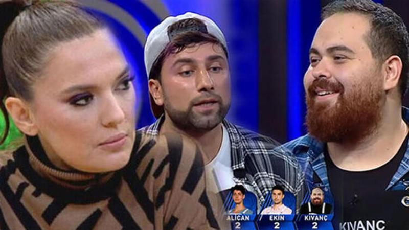 Demet Akalın sert çıktı: Sen pilavcılara kurban ol