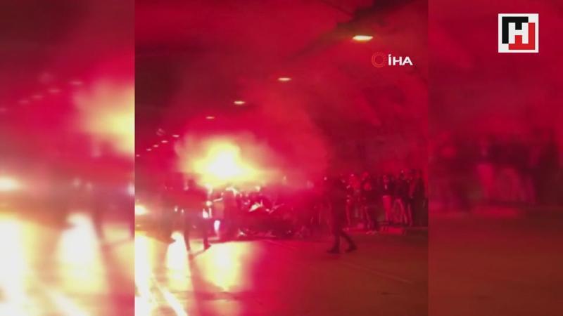 Magandalar cadde üzerinde tabancalarla havaya rastgele ateş açtı