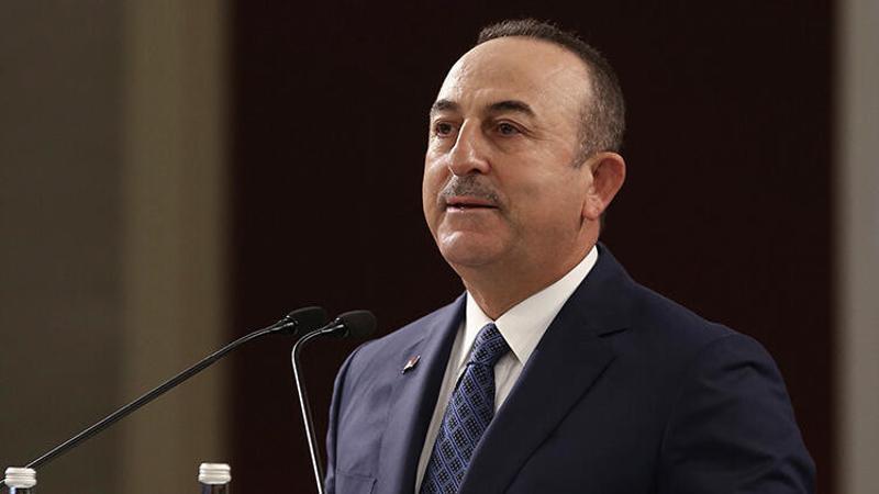 Bakan Çavuşoğlu'ndan yurt dışında yaşayan Türk vatandaşlarına ehliyet müjdesi