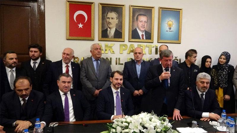Berat Albayrak, partililerle bir araya geldi