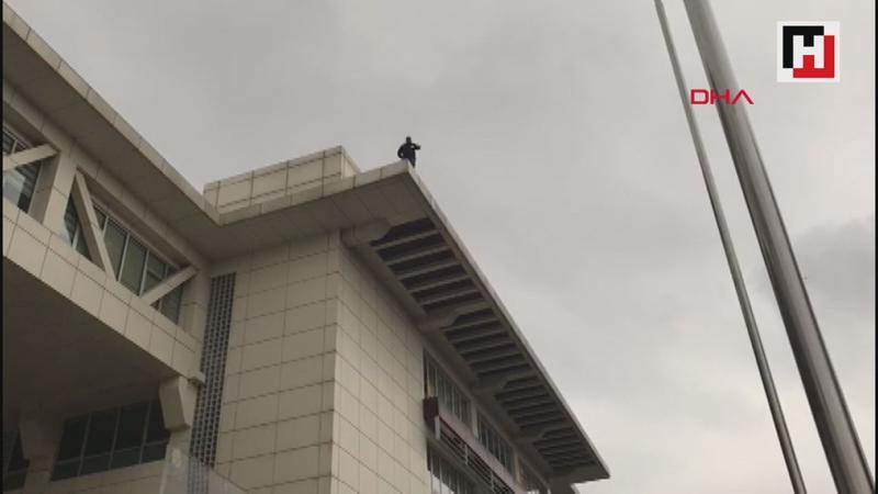 Vatan Caddesi'ni felç eden intihar girişimi