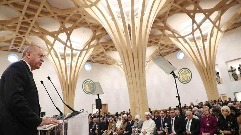 Cumhurbaşkanı Erdoğan, Cambridge Camisi'nin açılış törenine iştirak etti