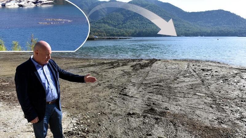 Marmaris'te çekilen denizde oluşan adacıklar tedirgin etti