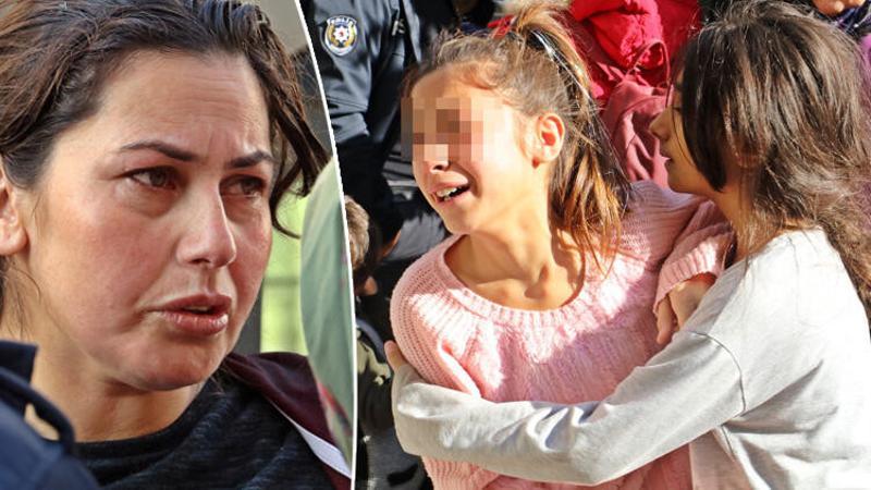 Evinin yandığını gören anne sinir krizine girdi