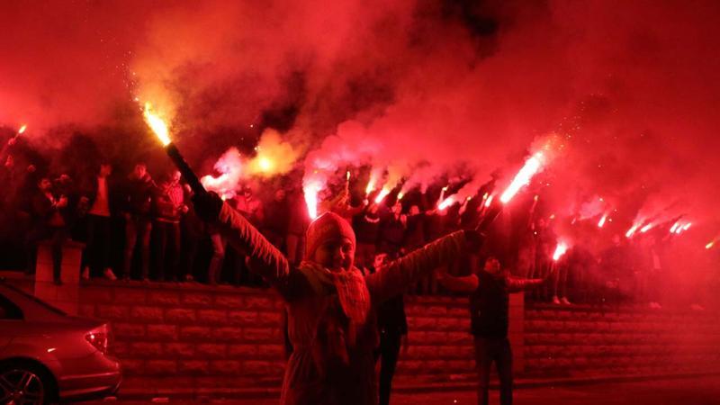 Kayserispor'a taraftarından meşaleli destek