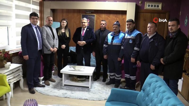 Temizlik işçilerinden örnek davranış