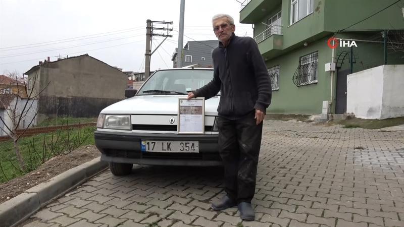İlk trafik cezası makbuzunu çerçeveletti