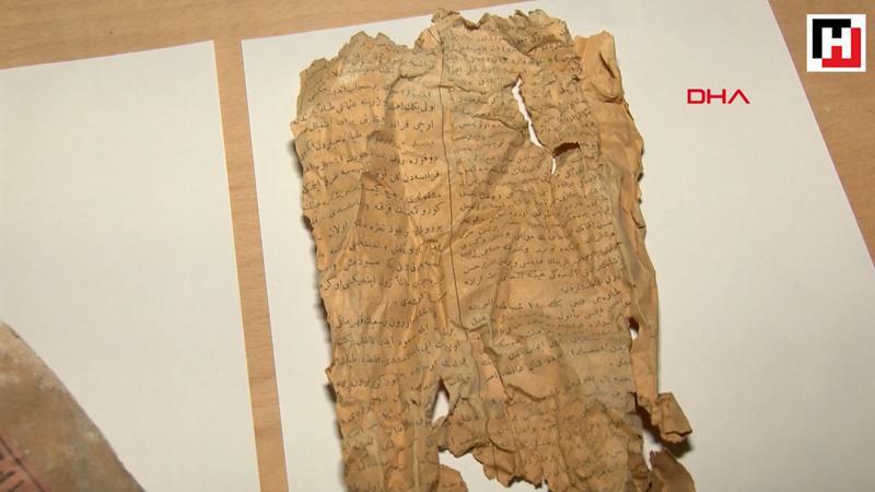 Dolmabahçe Sarayı'ndaki restorasyon sırasında 1917 tarihli gazete parçaları bulundu