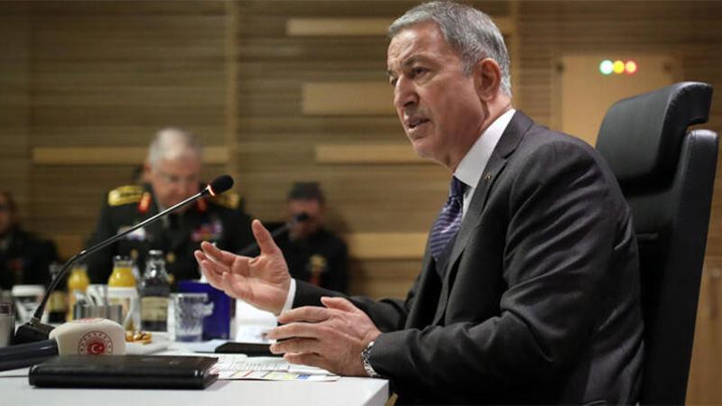 Bakan Akar'dan Yunanistan'a sert tepki