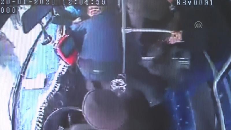 Kalp krizi geçiren yolcuyu hastaneye yetiştirdi