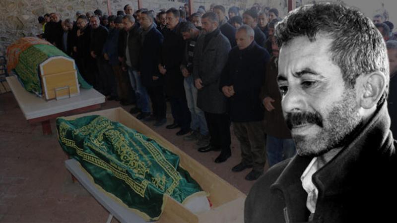 Depremde ölen anne ve oğlu defnedildi
