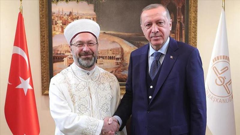 Cumhurbaşkanı Erdoğan, Diyanet İşleri Başkanı Erbaş'ı ziyaret etti