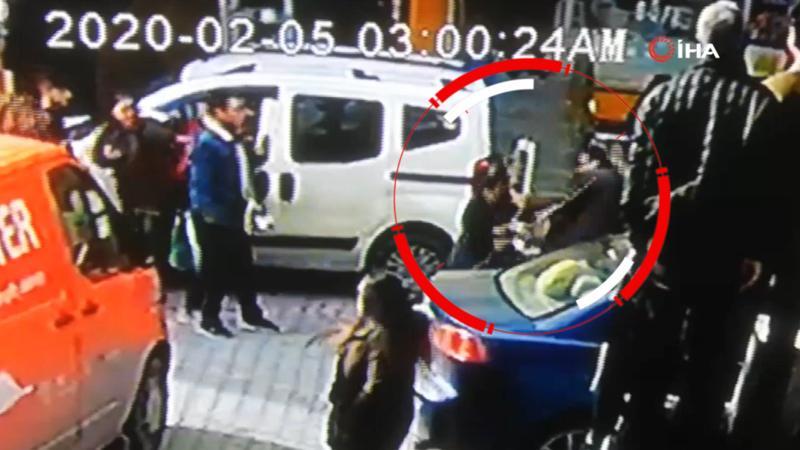 Alacak verecek kavgasında süpürgeli saldırı