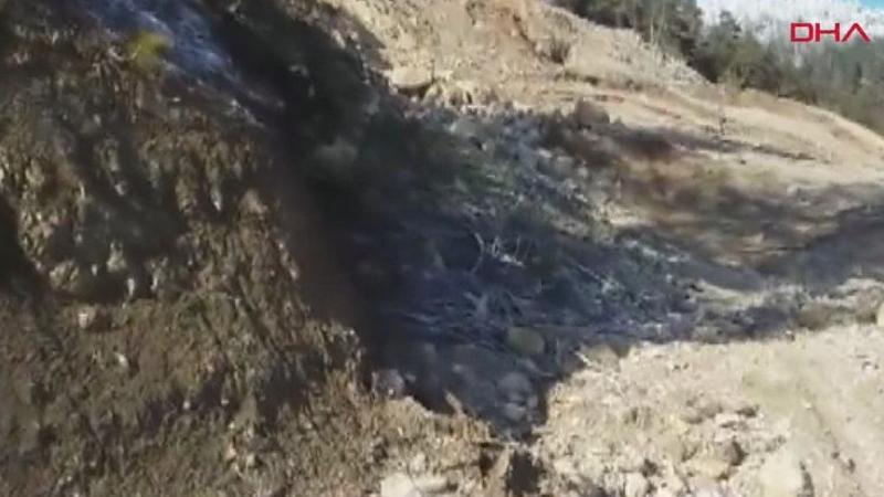 Feke'de heyelan nedeniyle yol çöktü