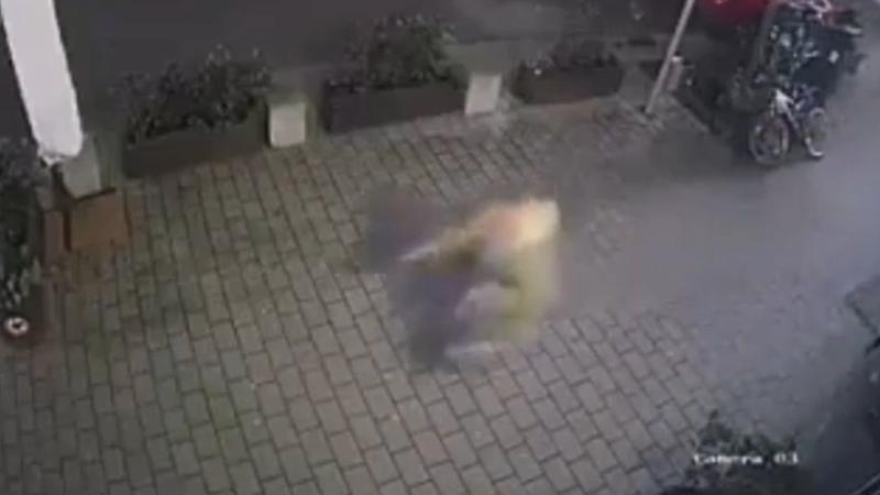 Son dakika... Irkçı caninin kaçış görüntüleri ortaya çıktı