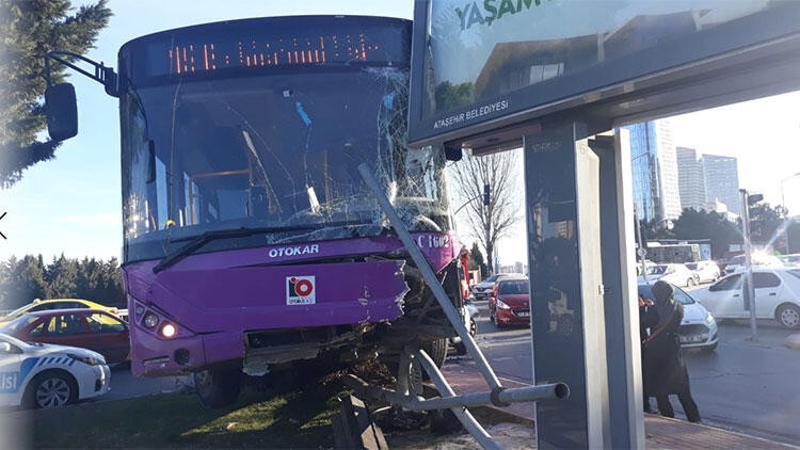 Son dakika haberi: Ataşehir'de halk otobüsü kazası