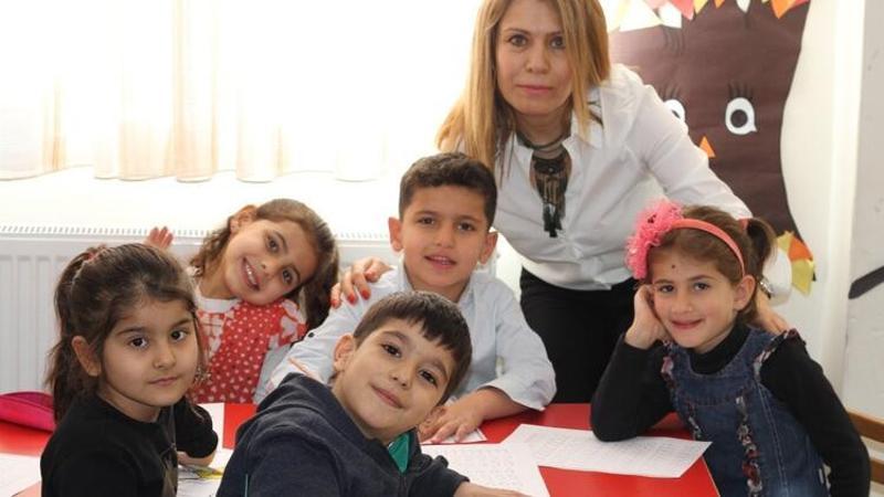 40 yaşında üniversite okudu, 47 yaşında öğretmen oldu