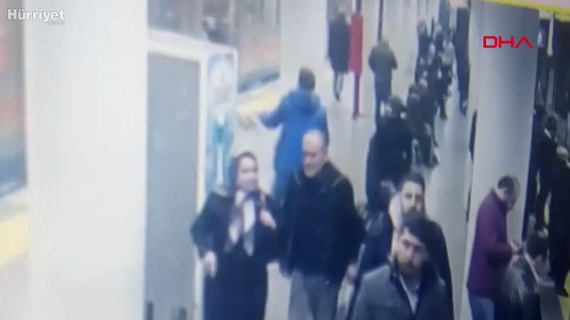 Bayrampaşa'da metro istasyonunda polise saldırı kamerada