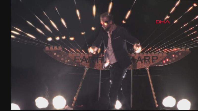 300 metrelik dev arpın içinde konser