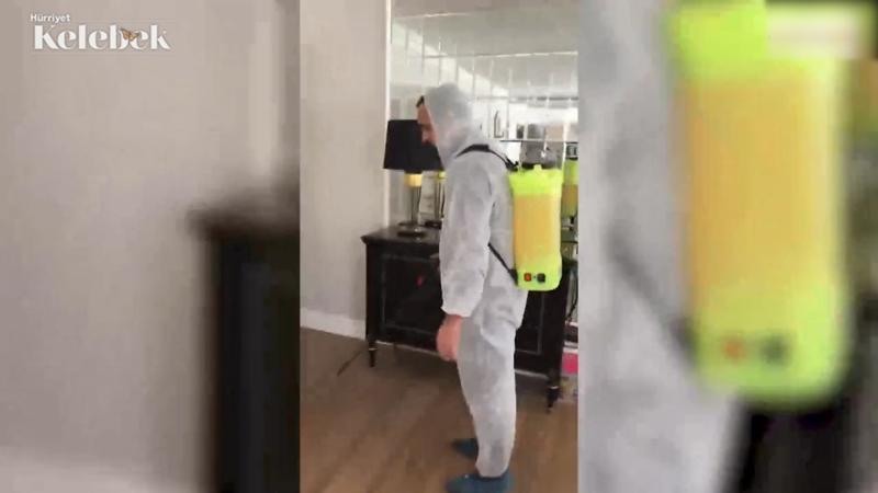 Demet Akalın evini dezenfekte ettirdi!