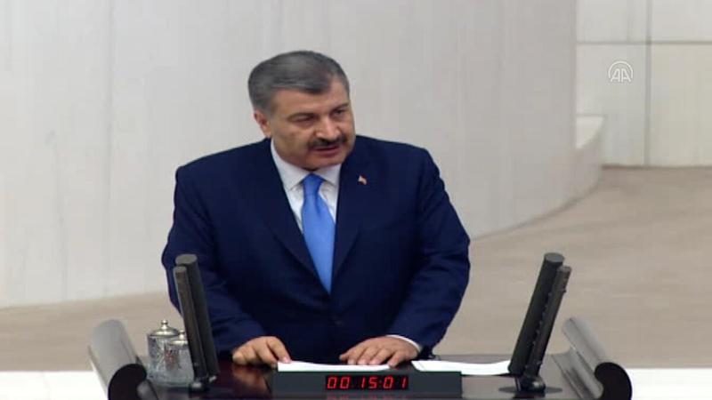 Sağlık Bakanı Fahrettin Koca'dan sağlık çalışanlarına destek